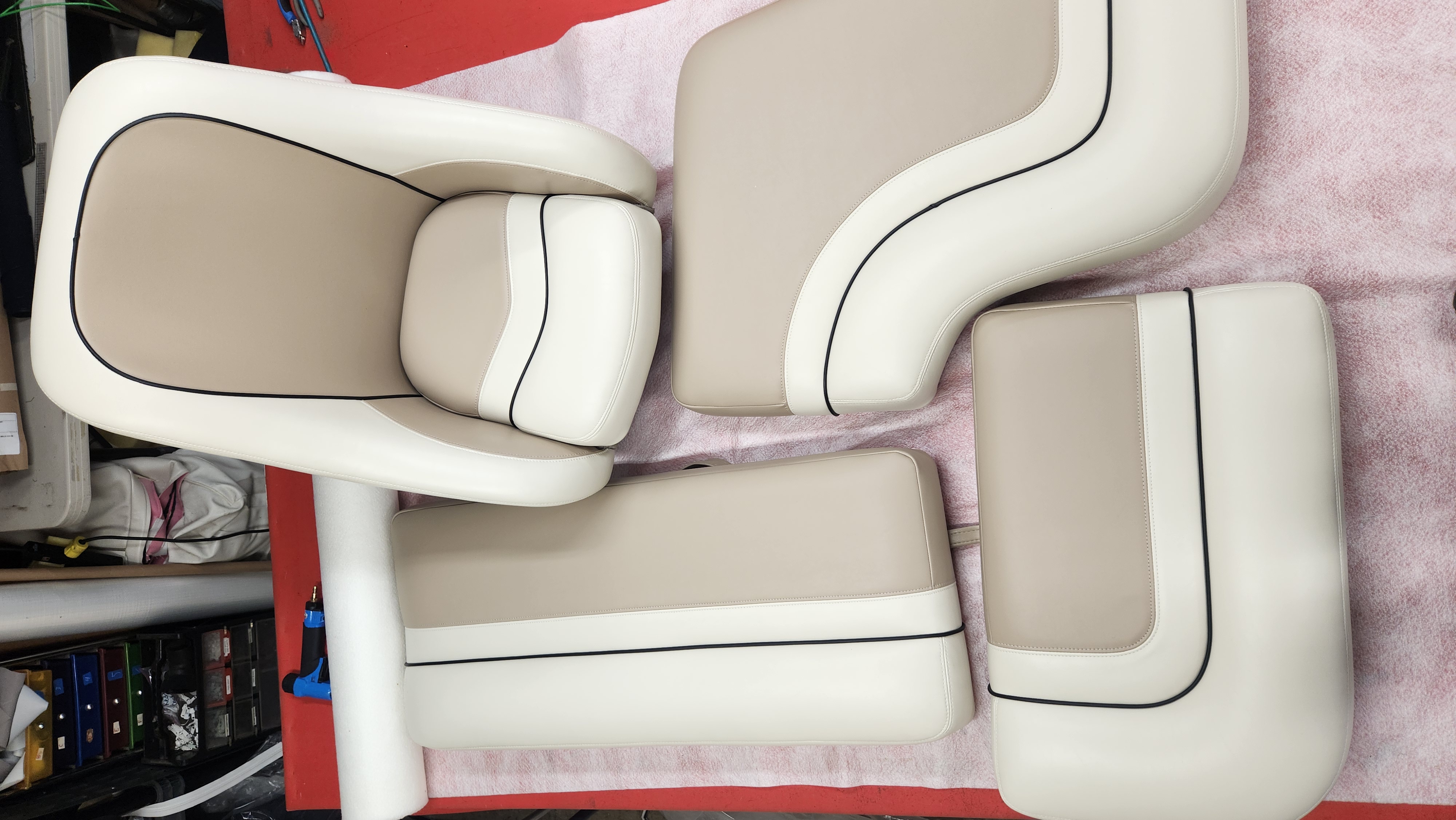 Boat Two toned Seat Set